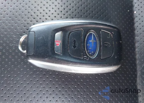 2019 Subaru Outback 3.6R Limited из США, поврежденный, VIN 4S4BSENC2K3302230